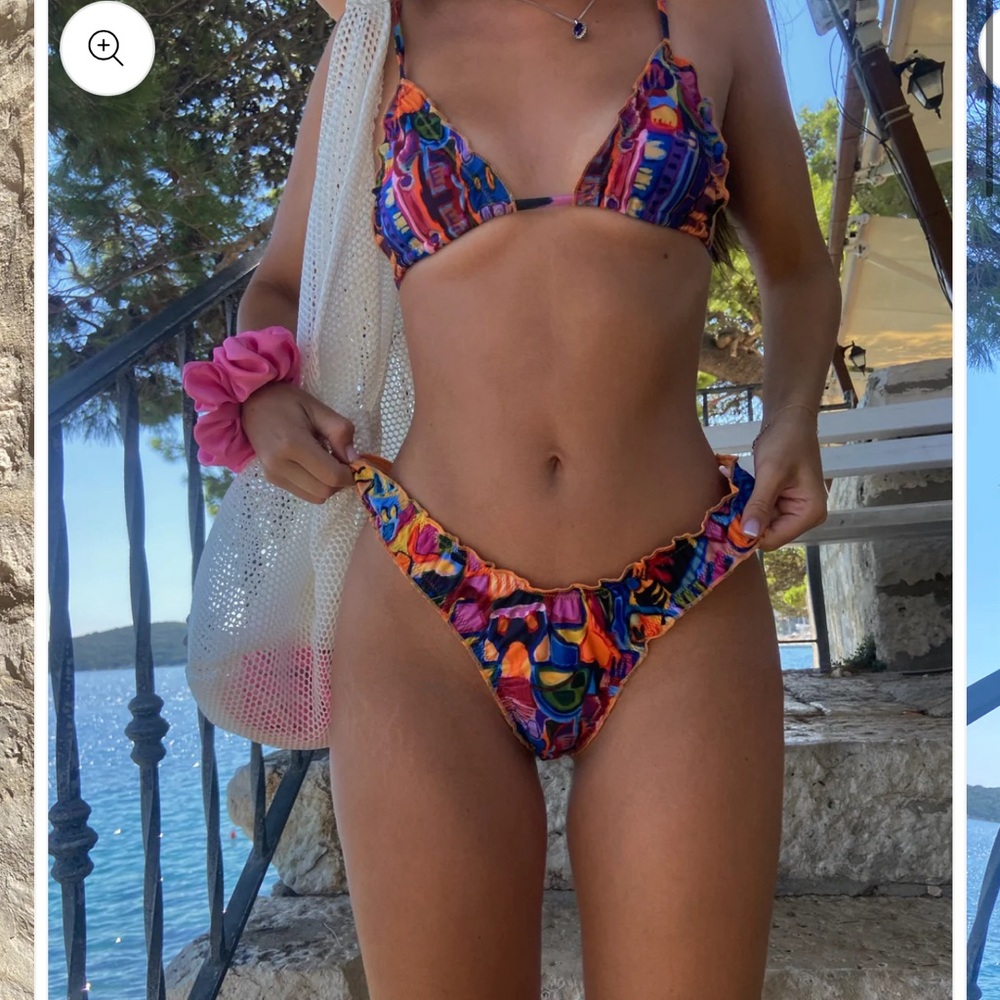 NWT M Top, Strawberry milk mob Sto Posto Dobro bikini top